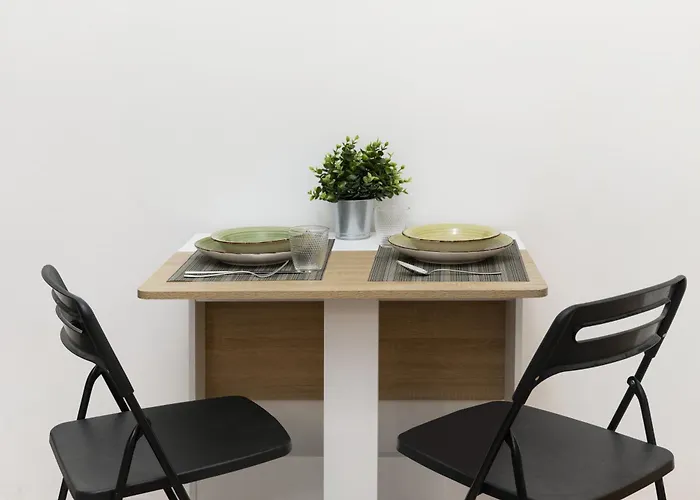 Station In 15 Min, Charming Apartment *