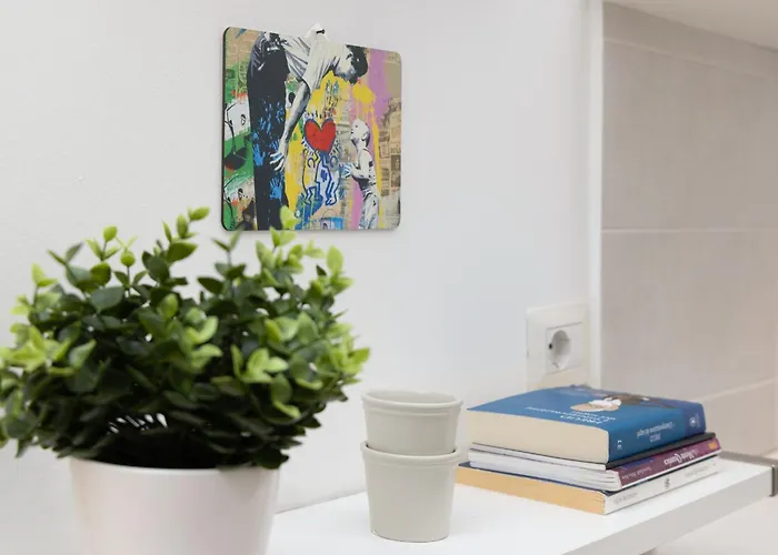 Apartment Station In 15 Min, Charming *